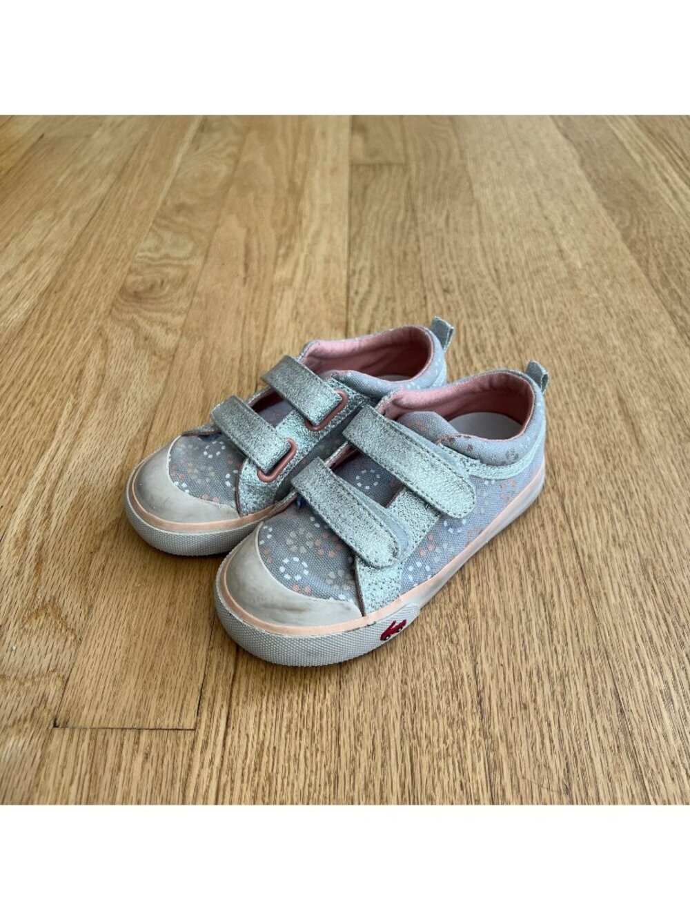 See Kai Run Robyne Gray Pink Canvas Sneakers Little Kid's Size 11